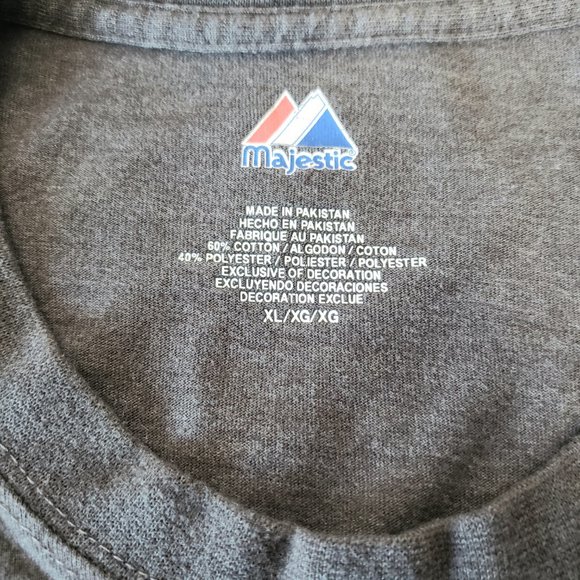 *SOLD* Majestic Graphic White Sox Applique Tee - Picture 3 of 6